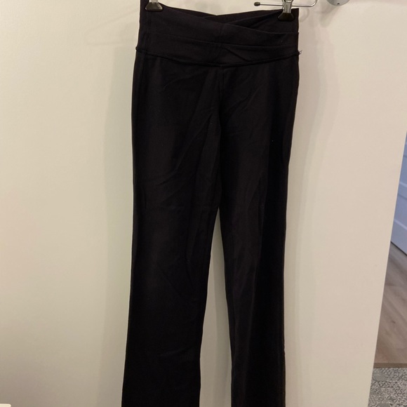 Lululemon Flared Yoga Pants - Picture 1 of 3